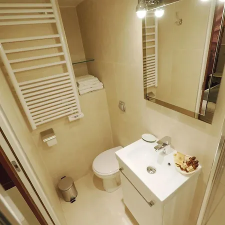 Palais Royal Chicsuites Apartment Paris